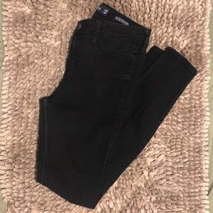 Hollister black jeans size 3R